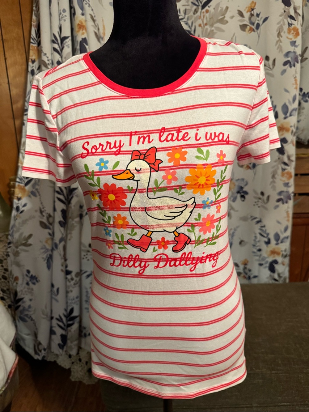 Faded Glory White & Pink Striped Short Sleeve Tee with Duck Graphic